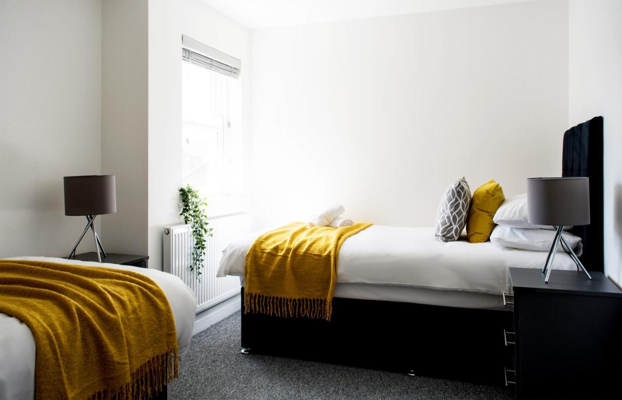 2 Bedroom Apartment Leamington Spa Hosted By Golden Key Lillington  Exterior photo